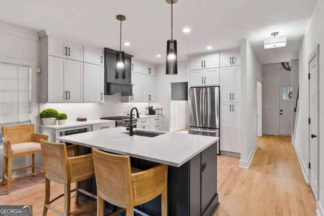 1060 Cobblestone Lane, Bogart, GA 30622