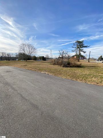 1899 Gap Creek Road, Spartanburg, SC 29651