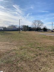 1899 Gap Creek Road, Spartanburg, SC 29651