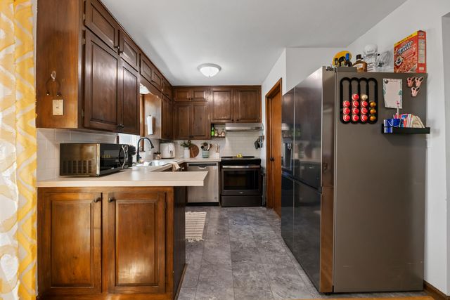611 S Central Ave, Mulvane, KS 67110