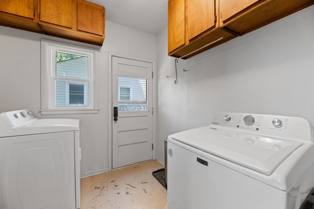 611 S Central Ave, Mulvane, KS 67110