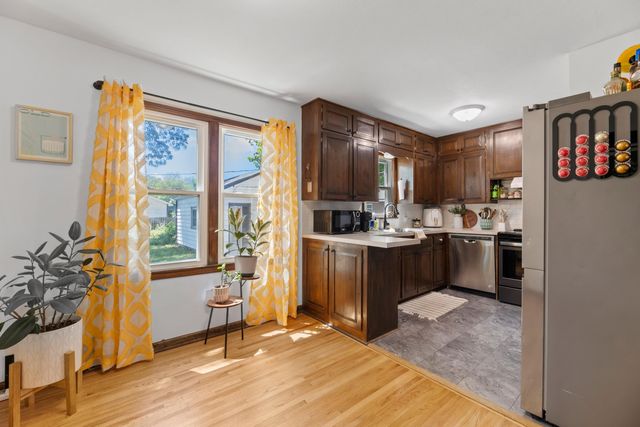 611 S Central Ave, Mulvane, KS 67110