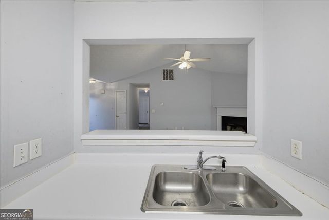 4037 Monarch Drive, Mcdonough, GA 30253