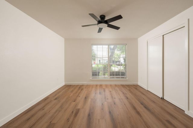 10618 Wickersham Lane, Houston, TX 77042