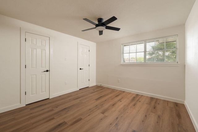 10618 Wickersham Lane, Houston, TX 77042