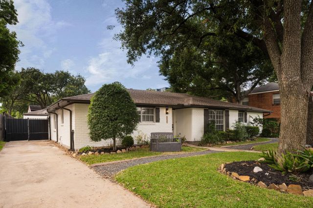 10618 Wickersham Lane, Houston, TX 77042