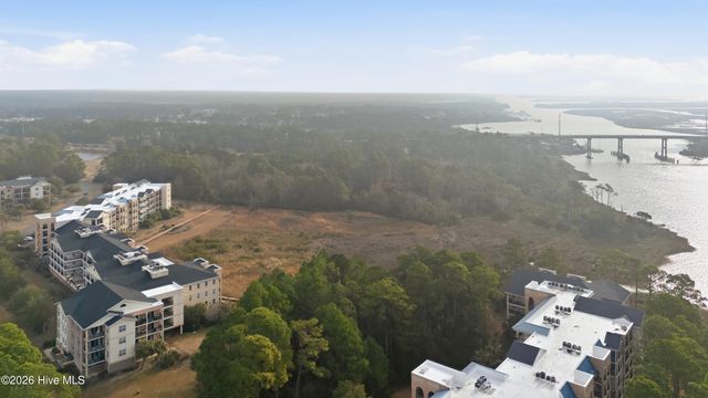 3100 Marsh Grove Lane Unit 3211, Southport, NC 28461