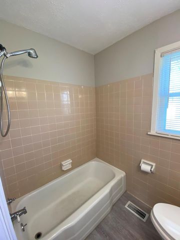 807 Richmond Avenue, Rossville, GA 30741