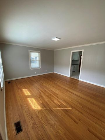 807 Richmond Avenue, Rossville, GA 30741
