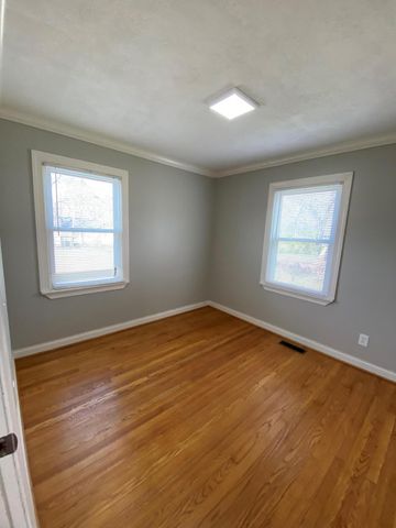 807 Richmond Avenue, Rossville, GA 30741