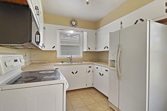 3301 Carol COURT, Oak Creek, WI 53154