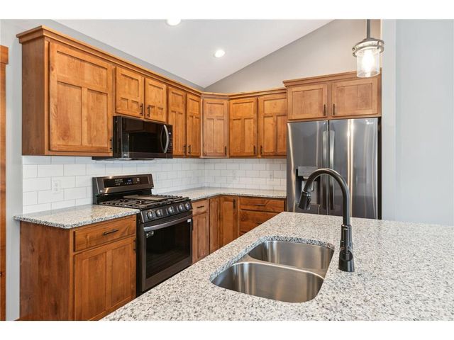 1635 72nd Avenue, Hammond, WI 54015