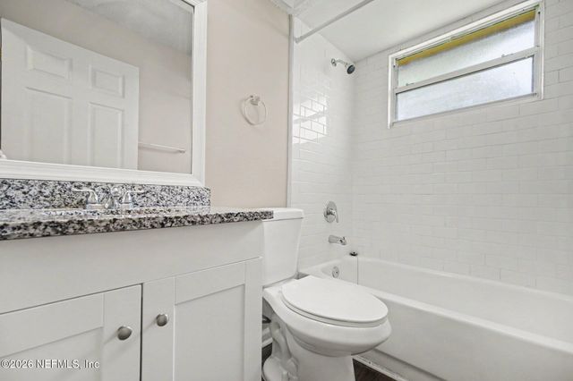 8468 PIKES PEAK Drive N, Jacksonville, FL 32244