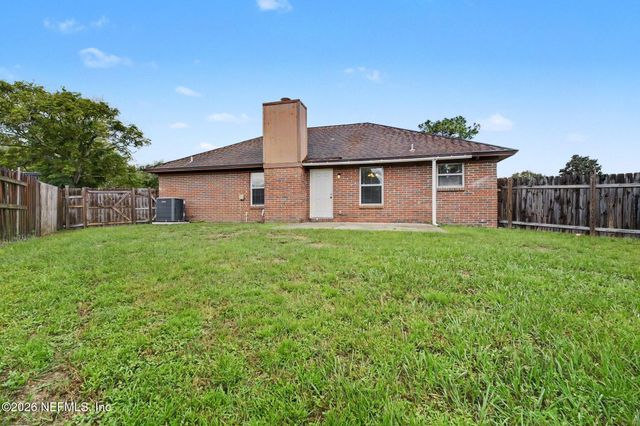 8468 PIKES PEAK Drive N, Jacksonville, FL 32244
