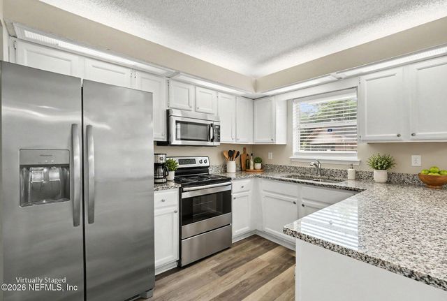 8468 PIKES PEAK Drive N, Jacksonville, FL 32244
