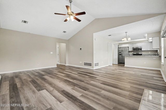 8468 PIKES PEAK Drive N, Jacksonville, FL 32244