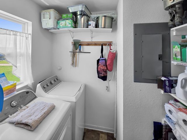 2006 Idyleview View, Crystal Beach, TX 77650