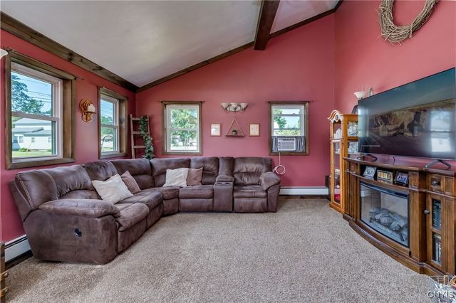 8295 State Route 812, New Bremen, NY 13367