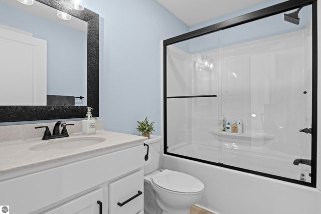 2013 E Kasson Road, Cedar, MI 49621