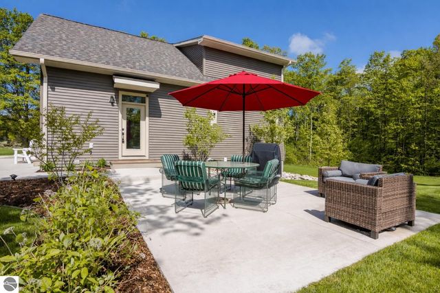 2013 E Kasson Road, Cedar, MI 49621