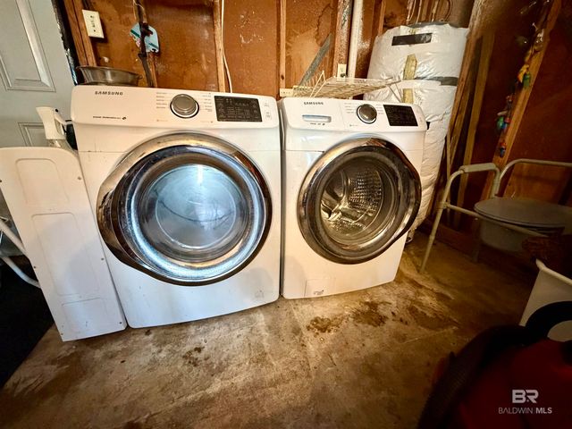 302 Woodlawn Avenue, Atmore, AL 36502