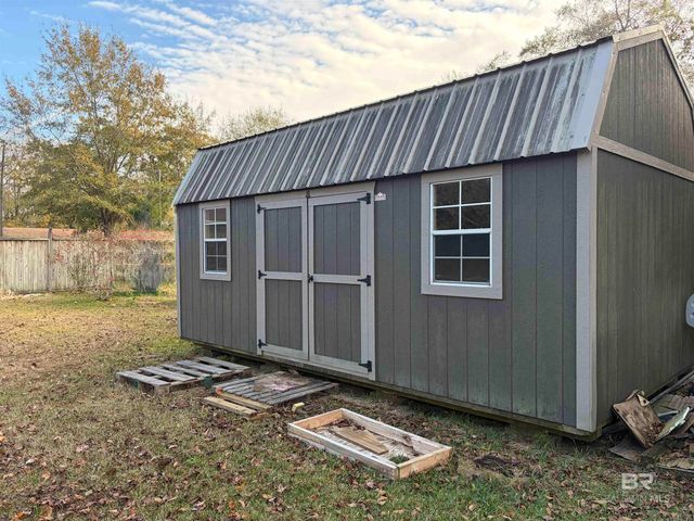 302 Woodlawn Avenue, Atmore, AL 36502