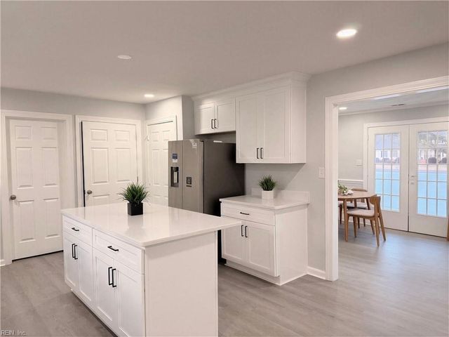 102 Foxcroft RD, Suffolk, VA 23435