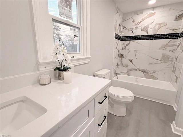 102 Foxcroft RD, Suffolk, VA 23435