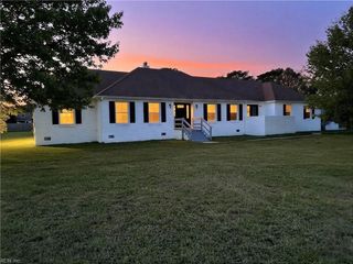 102 Foxcroft RD, Suffolk, VA 23435