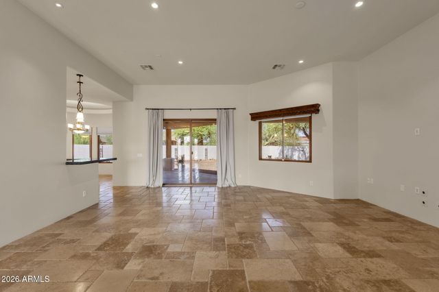 6 W PERDIDO Way, Phoenix, AZ 85086