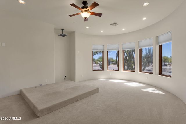 6 W PERDIDO Way, Phoenix, AZ 85086