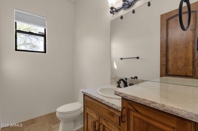 6 W PERDIDO Way, Phoenix, AZ 85086