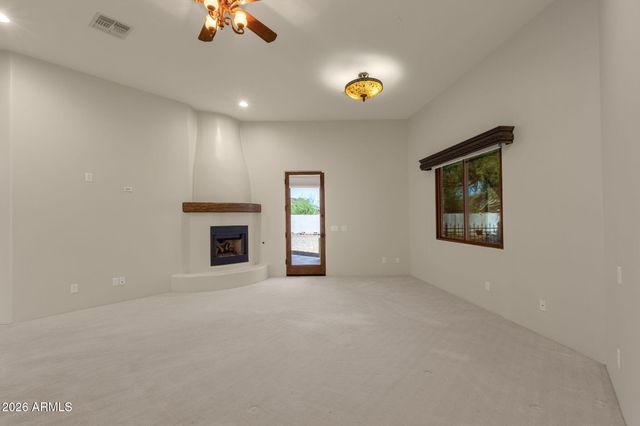 6 W PERDIDO Way, Phoenix, AZ 85086