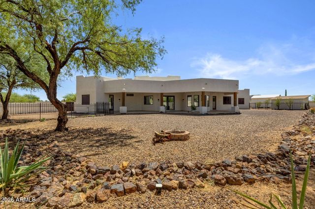 6 W PERDIDO Way, Phoenix, AZ 85086