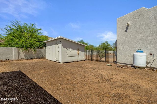 6 W PERDIDO Way, Phoenix, AZ 85086