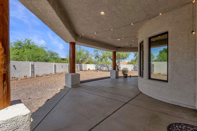6 W PERDIDO Way, Phoenix, AZ 85086