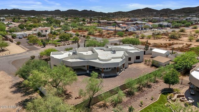 6 W PERDIDO Way, Phoenix, AZ 85086