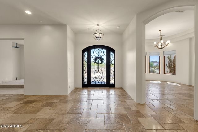 6 W PERDIDO Way, Phoenix, AZ 85086