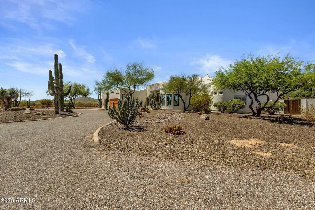 6 W PERDIDO Way, Phoenix, AZ 85086 — photo 2