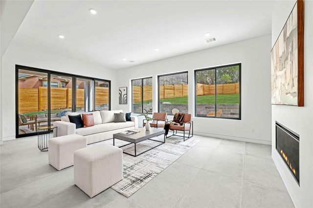 11205 Beach RD, Leander, TX 78641