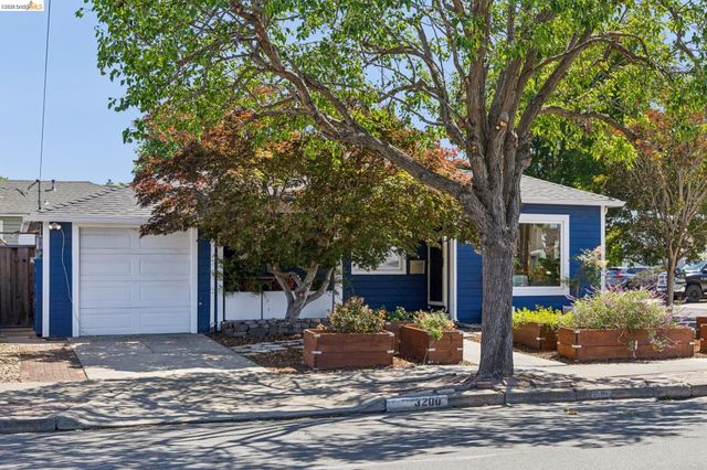 3200 Mcbryde Ave, Richmond, CA 94804