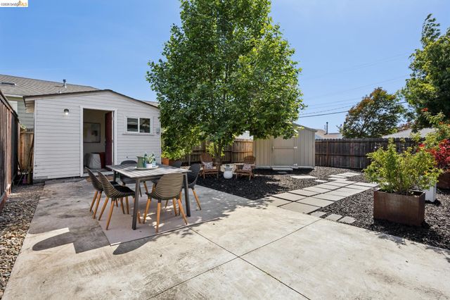3200 Mcbryde Ave, Richmond, CA 94804