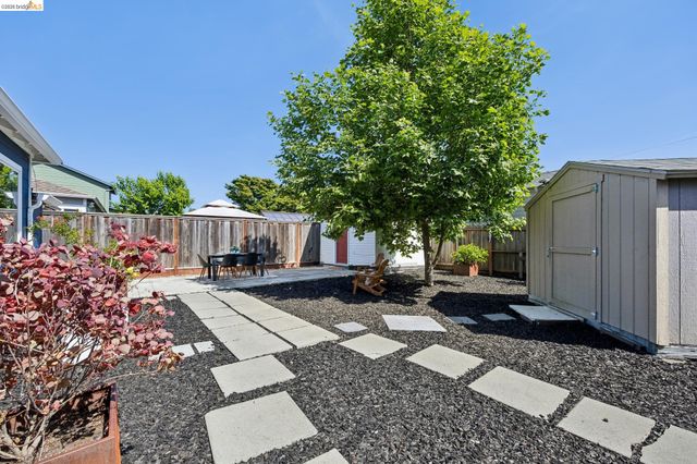3200 Mcbryde Ave, Richmond, CA 94804