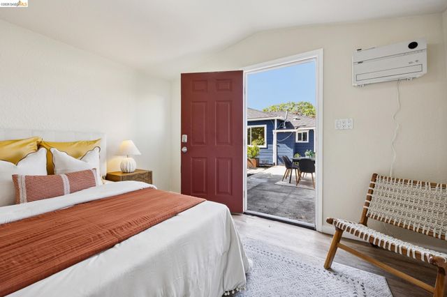 3200 Mcbryde Ave, Richmond, CA 94804