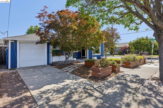 3200 Mcbryde Ave, Richmond, CA 94804