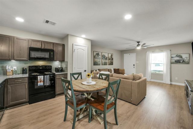 336 Road 5138, Cleveland, TX 77327