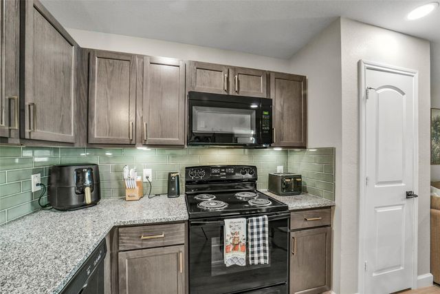 336 Road 5138, Cleveland, TX 77327