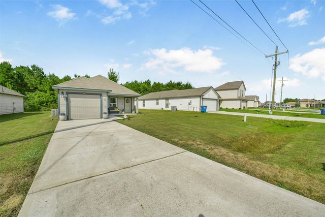 336 Road 5138, Cleveland, TX 77327