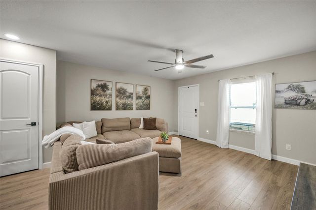 336 Road 5138, Cleveland, TX 77327