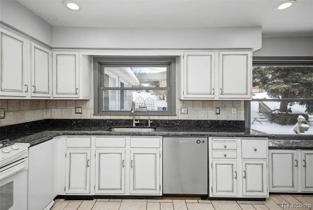 6380 Wellesley Terrace, Clarkston, MI 48346